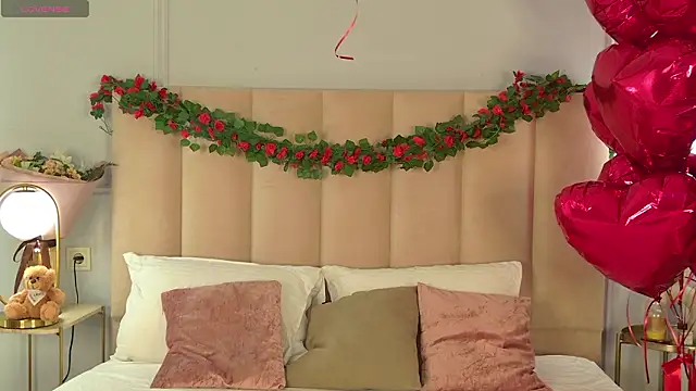 Snapshot of AdoraCortes chatting on February 22, 5:08 am AdoraCortes online show from February 22, 5:08 am