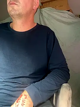 Snapshot of 2playforeplay chatting on November 29, 11:46 am 2playforeplay online show from November 29, 11:46 am