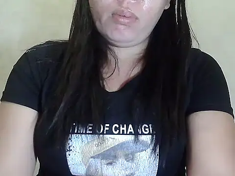 Snapshot of Ayiesha chatting on July 1, 7:21 am Ayiesha online show from July 1, 7:21 am