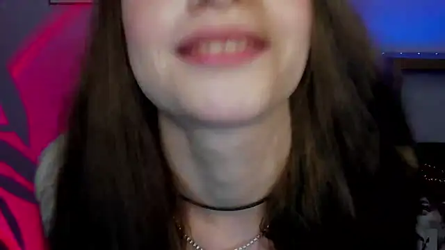 LuxMaya online show from October 6, 7:28 am