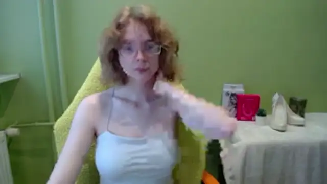 juicyPenny online show from November 17, 7:36 am