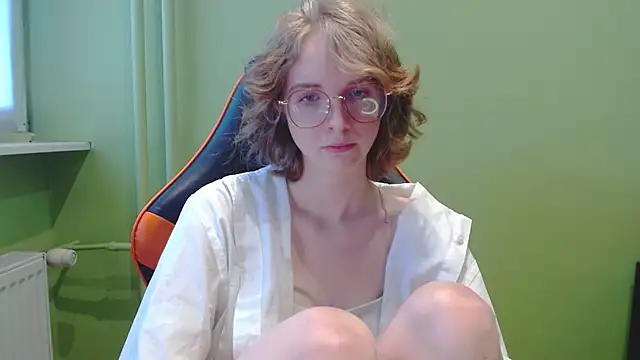 juicyPenny online show from May 13, 6:33 am