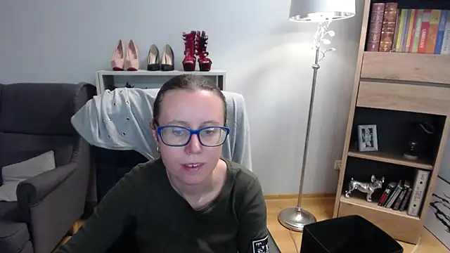 sweetxLizzy online show from October 21, 4:24 am