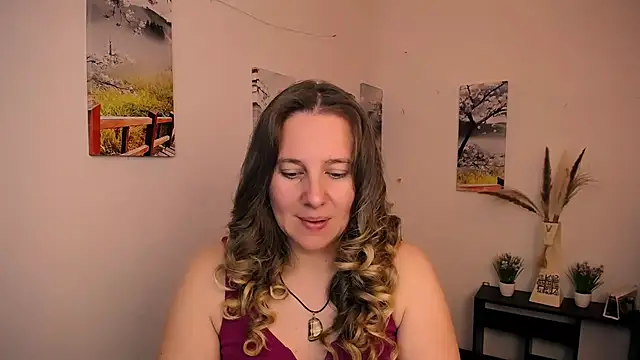 Darklure  online show from September 9, 8:52 pm