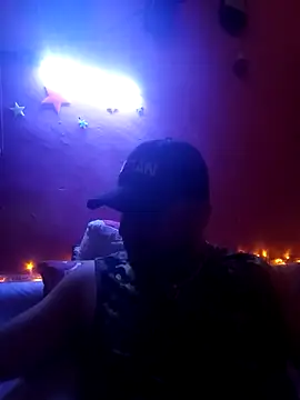 Snapshot of RandalHot chatting on November 18, 8:35 pm RandalHot online show from November 18, 8:35 pm