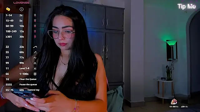 Snapshot of latingabby chatting on September 29, 3:00 am latingabby online show from September 29, 3:00 am