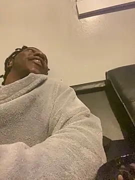 MosesWorld33 online show from October 5, 11:24 pm