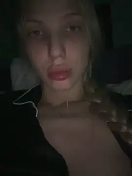 Snapshot of olivia_soft chatting on June 28, 10:16 pm olivia soft online show from June 28, 10:16 pm