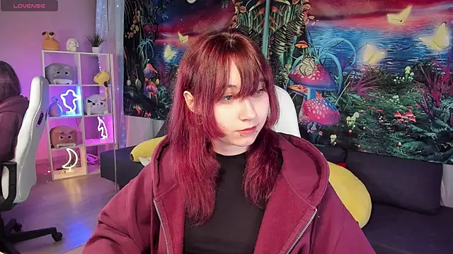 ClaraParks online show from November 3, 6:20 pm