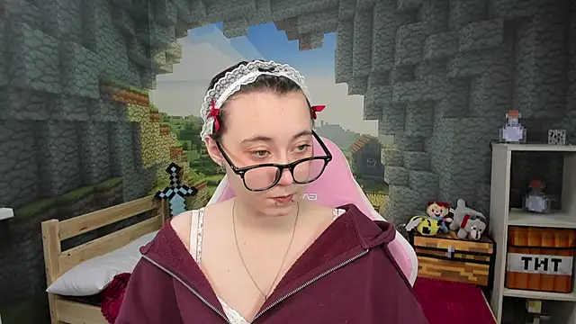 ClaraParks online show from January 8, 6:54 pm