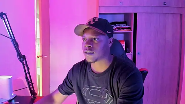 CorvisXnc0012 online show from October 29, 4:37 am