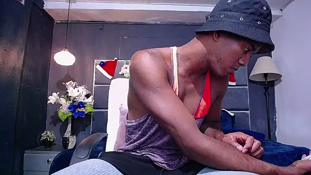 blackbignude online show from December 5, 1:25 am