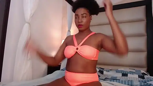 AvaLucci online show from October 18, 12:39 pm