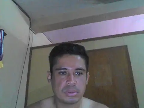 Gabo03r online show from October 2, 2:46 pm