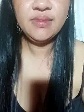 hotolivia34 online show from October 21, 6:30 pm