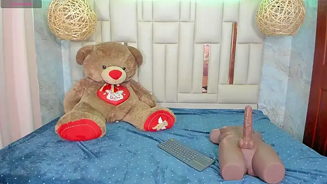 NikkyyRed online show from October 3, 4:42 am