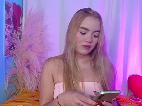 Miaa rosses3 online show from October 1, 11:44 pm