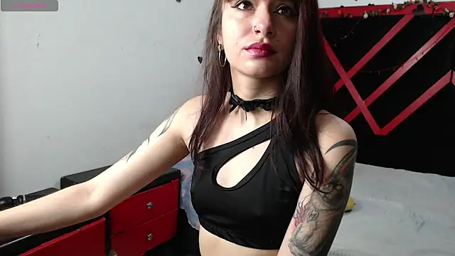 Snapshot of hecate_dark chatting on April 16, 10:49 am hecate dark online show from April 16, 10:49 am