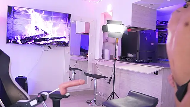 sebas palacioo online show from September 23, 8:34 pm