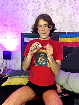 Snapshot of danny_rios20 chatting on October 18, 1:45 pm danny rios20 online show from October 18, 1:45 pm