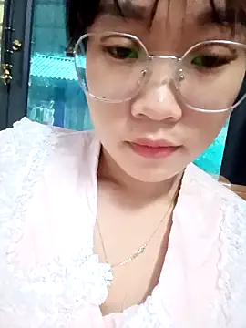 Snapshot of Maimai00 chatting on September 30, 1:43 am Maimai00 online show from September 30, 1:43 am