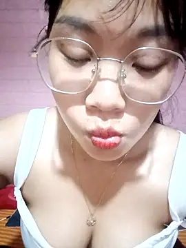 Snapshot of Maimai00 chatting on October 3, 12:07 am Maimai00 online show from October 3, 12:07 am