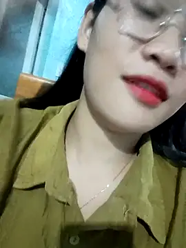 Snapshot of Maimai00 chatting on October 20, 1:11 pm Maimai00 online show from October 20, 1:11 pm