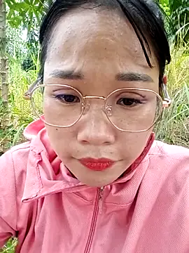 Snapshot of Maimai00 chatting on October 25, 5:59 am Maimai00 online show from October 25, 5:59 am