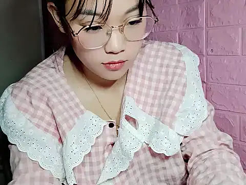 Snapshot of Maimai00 chatting on November 22, 6:01 am Maimai00 online show from November 22, 6:01 am