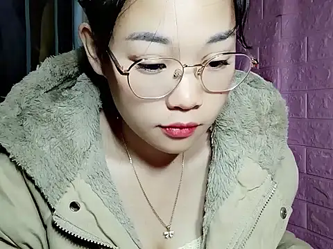 Snapshot of Maimai00 chatting on November 24, 12:43 am Maimai00 online show from November 24, 12:43 am