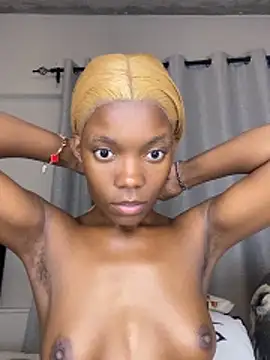 Snapshot of prettydollyy chatting on March 26, 5:07 pm prettydollyy online show from March 26, 5:07 pm