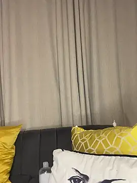 prettydollyy online show from July 8, 10:31 am