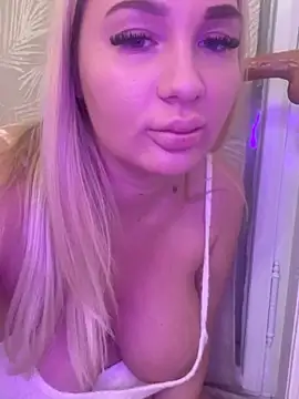 NellyExtraa online show from October 2, 11:12 pm