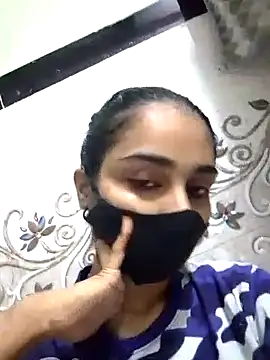 Zoya G online show from September 30, 11:26 am