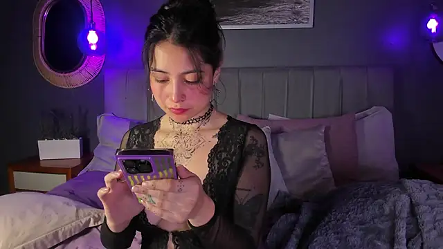 anne dh online show from February 8, 9:29 pm