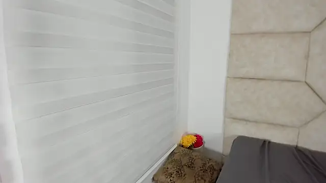 Rosse Evans 3 online show from October 2, 12:50 am