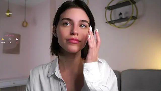 Snapshot of EleneButton chatting on November 22, 1:15 am EleneButton online show from November 22, 1:15 am