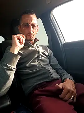 Snapshot of fabius720 chatting on November 16, 8:53 am fabius720 online show from November 16, 8:53 am