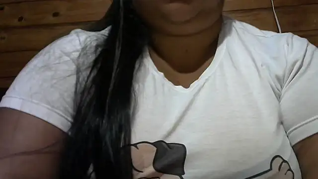 Snapshot of MARRENTINHA34 chatting on March 4, 12:00 pm MARRENTINHA34 online show from March 4, 12:00 pm