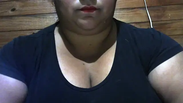 Snapshot of MARRENTINHA34 chatting on March 17, 1:25 pm MARRENTINHA34 online show from March 17, 1:25 pm