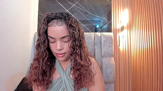 roxanne dl online show from September 16, 11:44 am