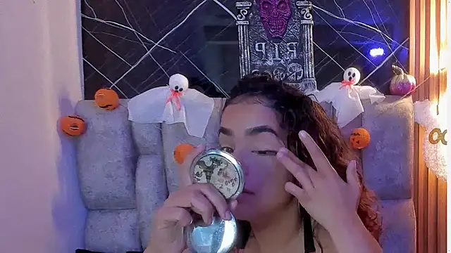 roxanne dl online show from October 28, 12:09 pm