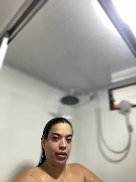 Snapshot of JuanitaMore01 chatting on September 29, 8:13 pm JuanitaMore01 online show from September 29, 8:13 pm