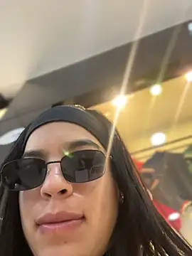 JuanitaMore01 online show from June 30, 10:22 pm