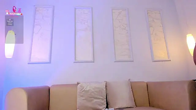 Snapshot of Saraakushh chatting on November 6, 12:28 pm Saraakushh online show from November 6, 12:28 pm