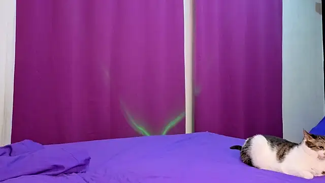 callmealexthx online show from October 28, 10:30 am