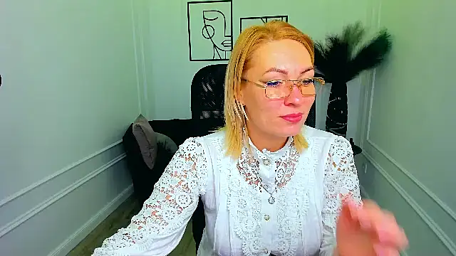 CamilaFatem online show from September 9, 7:46 pm