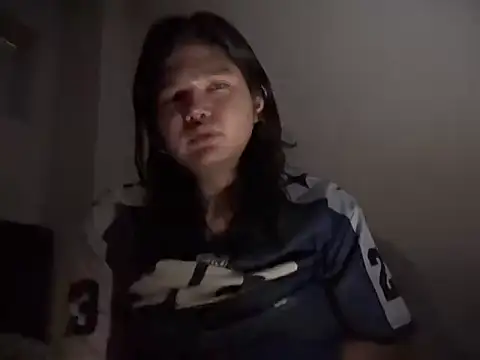 Snapshot of LeanneBettina chatting on November 24, 1:44 pm LeanneBettina online show from November 24, 1:44 pm