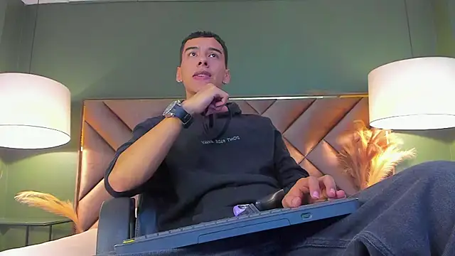 Aiden Royce online show from January 12, 5:56 am