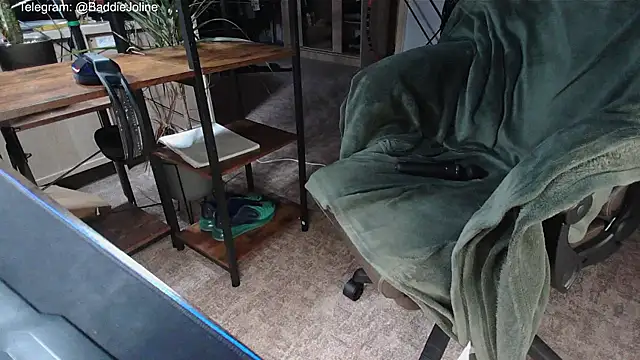 Snapshot of BaddieJoline chatting on January 12, 5:51 pm BaddieJoline online show from January 12, 5:51 pm